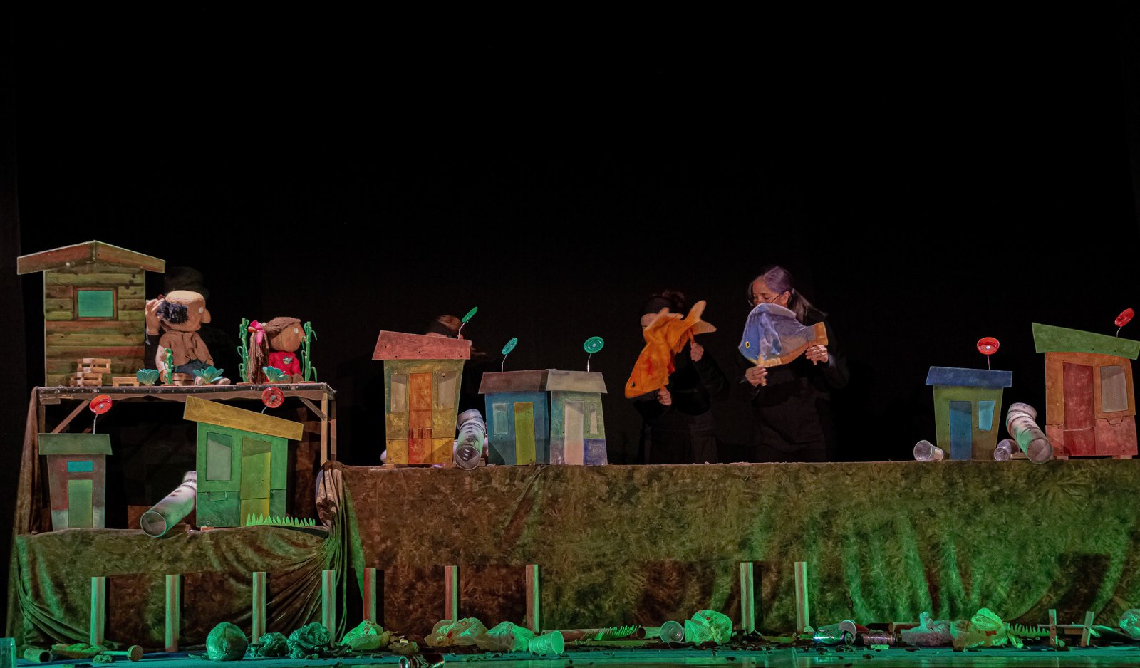 Ajolotes de Xochimilco suben a escena