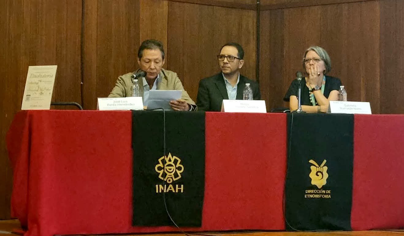 Analizan códices virreinales en congreso