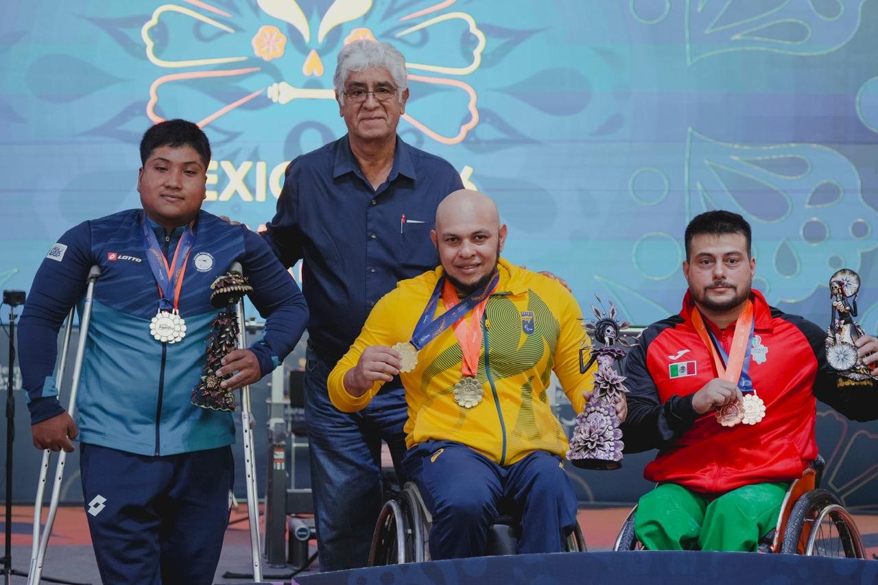 Azuara y Santiago suman bronces para México (foto 4)