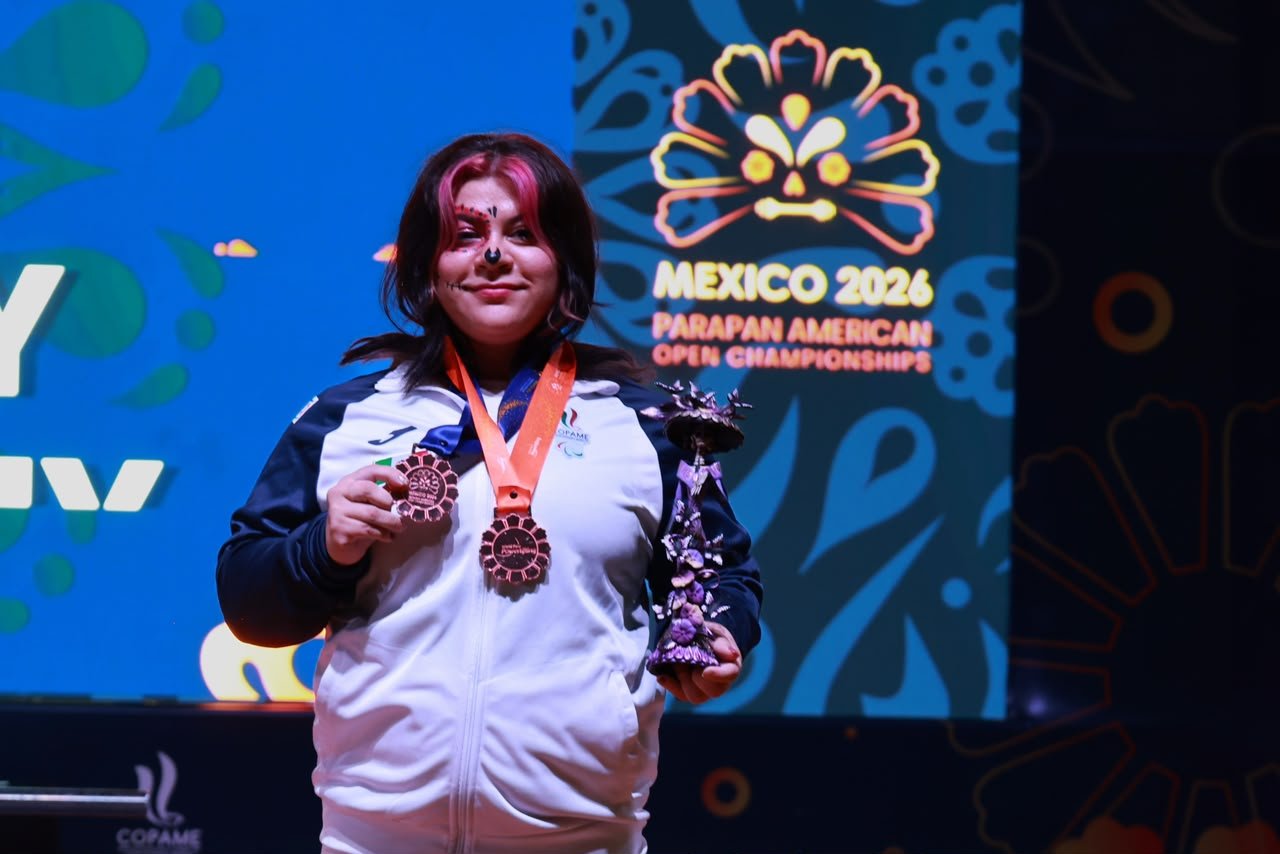Azuara y Santiago suman bronces para México