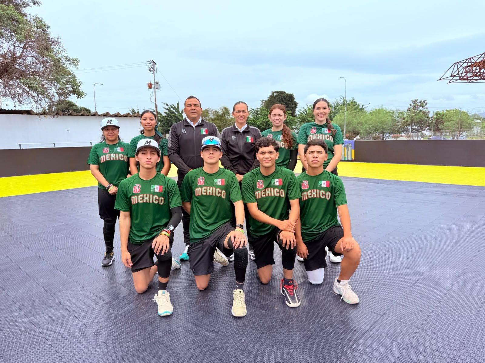 México busca título y plaza mundialista