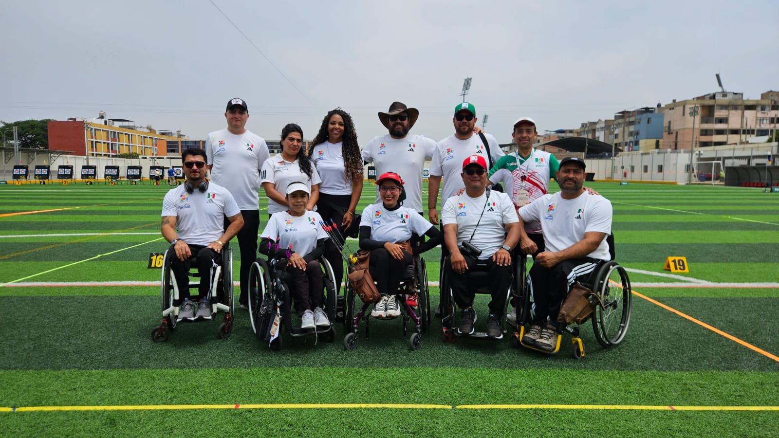 Selección de para arco suma seis plazas