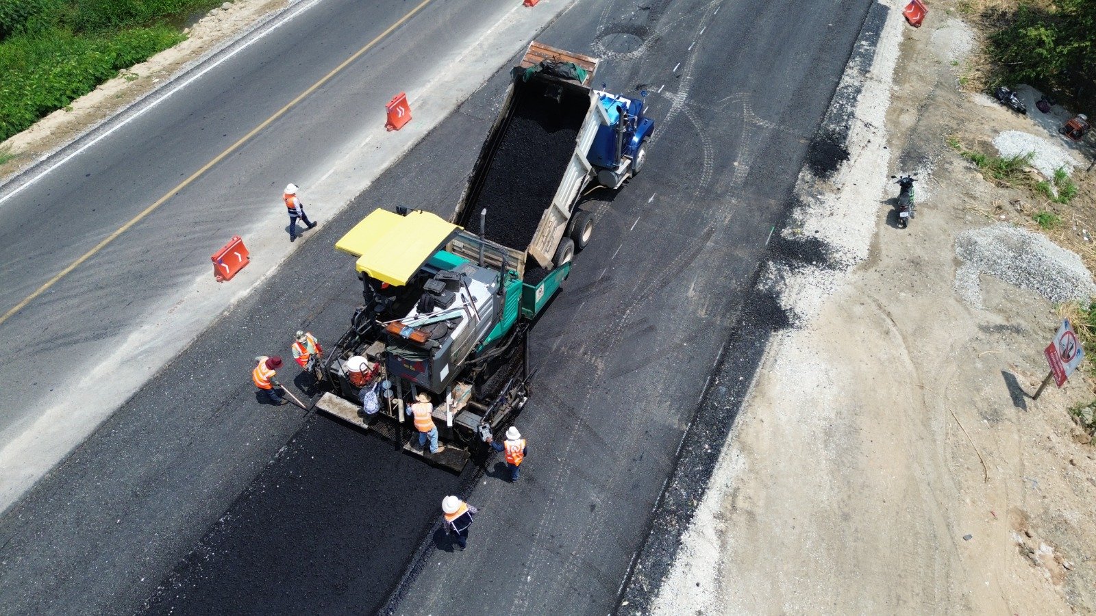 Avanza 64% modernización de carretera Macuspana-Escárcega (foto 2)