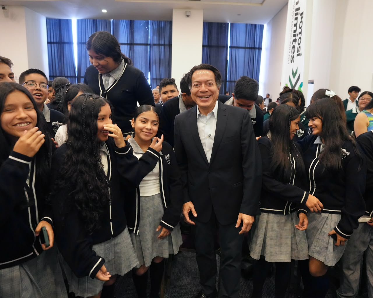 SEP restringe pantallas en escuelas