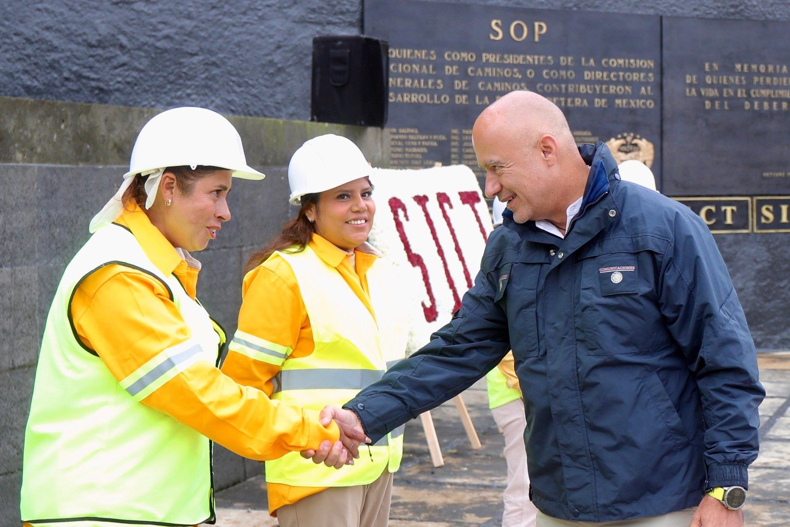 SICT celebra 101 años del Día del Caminero
