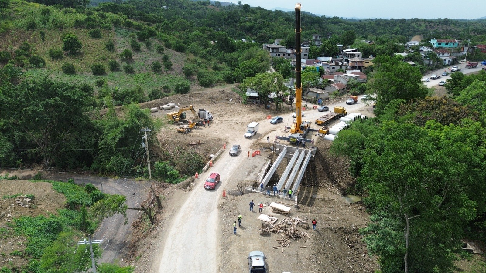 Carretera Tamazunchale-Huejutla avanza 81.5% (foto 3)