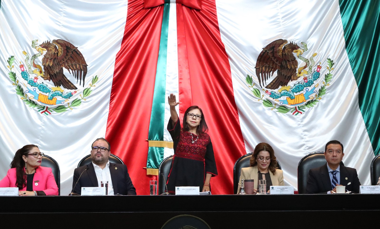 Leticia Ramírez reporta 42.8 millones de derechohabientes