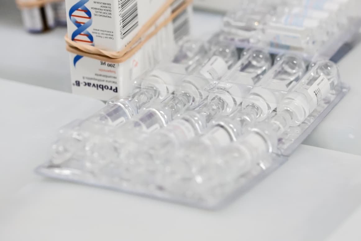 Desarrolla ISSSTE biosimilares contra el cáncer (foto 3)