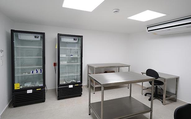 IMSS abre centro de estudios clínicos (foto 7)