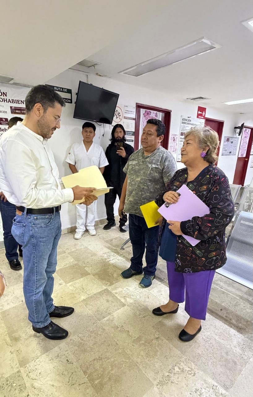 Martí Batres supervisa clínicas ISSSTE en Veracruz (foto 3)