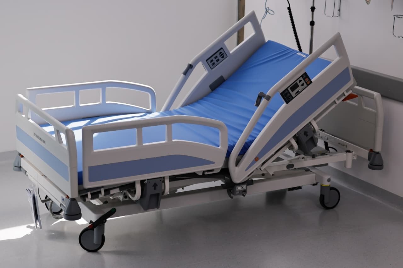 ISSSTE distribuye 330 camas de terapia intensiva (foto 4)