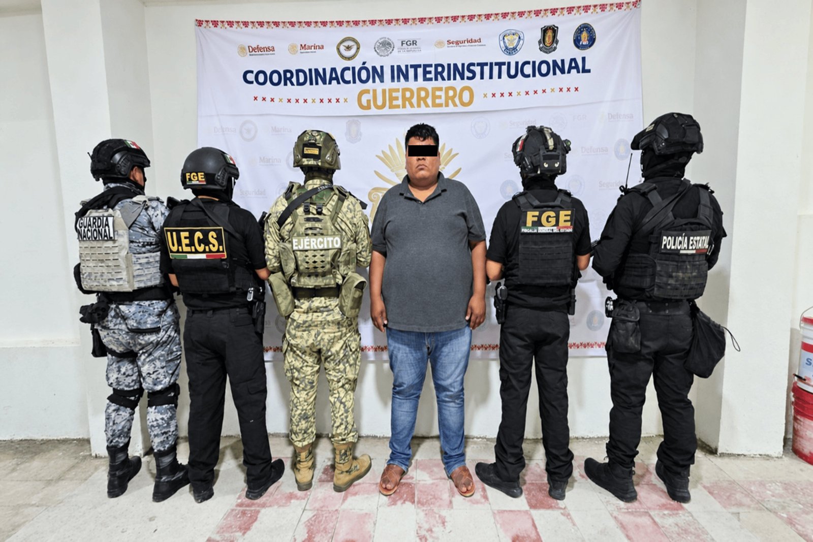 Detienen a tres integrantes de Los Tlacos (foto 2)