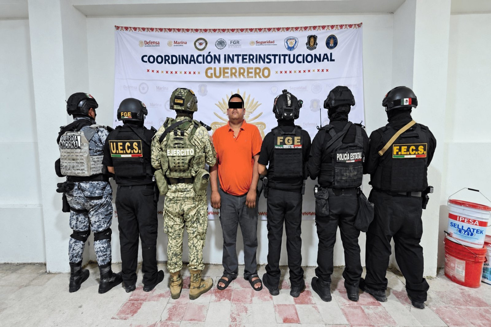 Detienen a tres integrantes de Los Tlacos (foto 3)